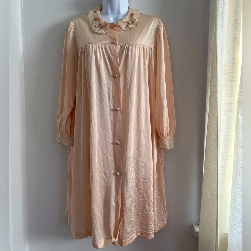 Antique Lorraine Button Front Night Robe